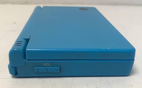Consola Nintendo DSi portátil para revivir juegos clásicos, ideal para gamers retro que buscan experiencia nostálgica