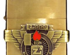 Encendedor Zippo vintage 1999 en latón cepillado, modelo raro 581, ideal para coleccionistas y uso diario