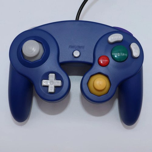 Control Servita para Nintendo GameCube con joystick analógico, botones A/B/X/Y, gatillos Z/R y cable de 1.8 metros para gaming retro