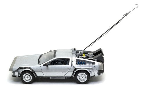 Modelo a escala 1:24 del Delorean de Volver al Futuro, coche deportivo clásico para coleccionistas