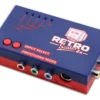 Adaptador Retroscaler2x Upscale que mejora la calidad de imagen de consolas retro a alta definición, conectado a pantalla moderna